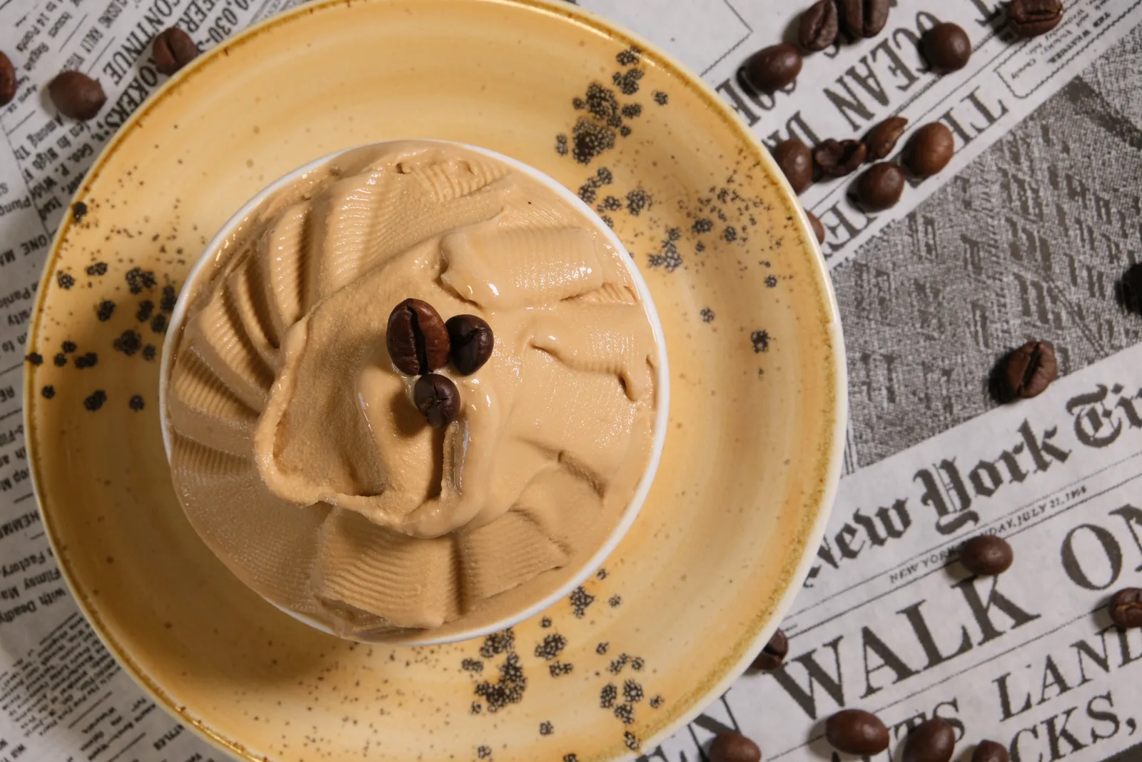 Food — dessert impiattato